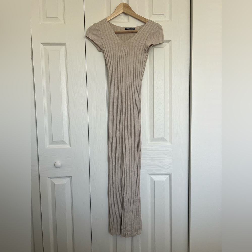 Zara Light Beige Ribbed Knit Top size small